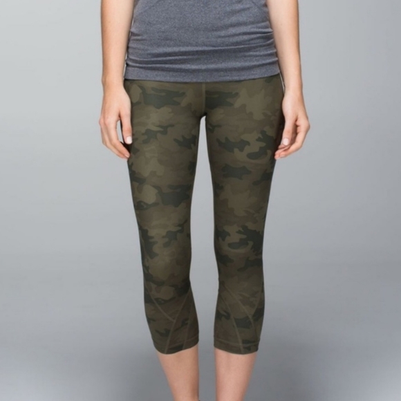 lululemon athletica Pants & Jumpsuits | Lululemon Inspire Crop Ii Camo